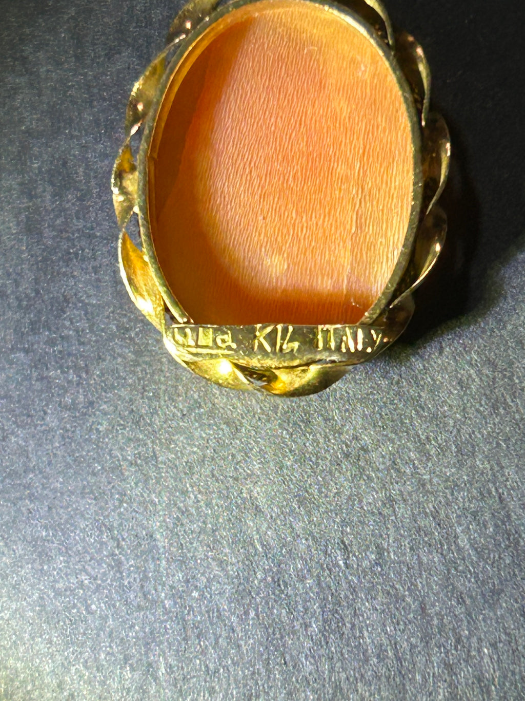 14 karat carved shell cameo